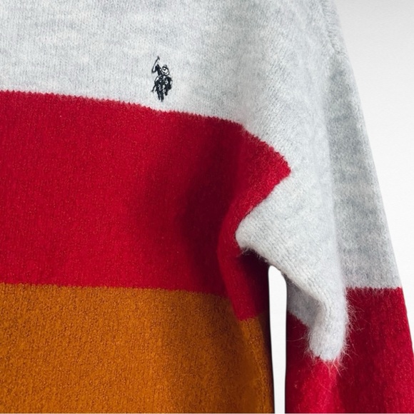 U.S. POLO ASSN. | Light Heather Gray Cozy Soft Mock Neck Colorblock Sweater - Picture 5 of 5